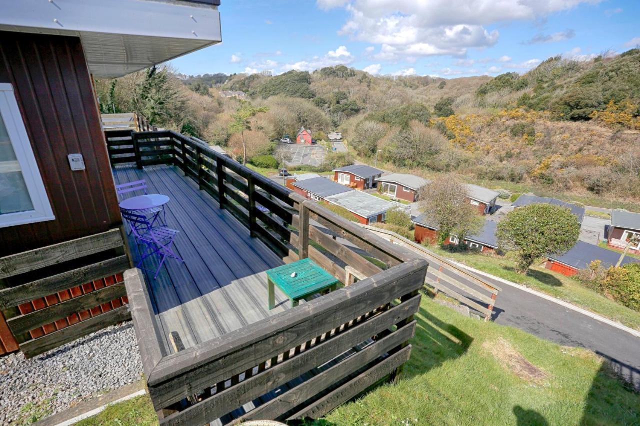 Caswell Beach Chalet 70 Located In Gower Peninsula Swansea Buitenkant foto