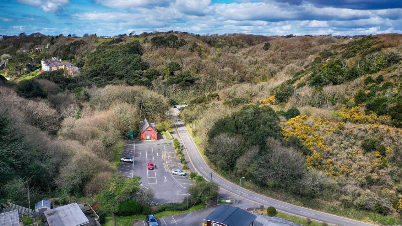 Caswell Beach Chalet 70 Located In Gower Peninsula Swansea Buitenkant foto
