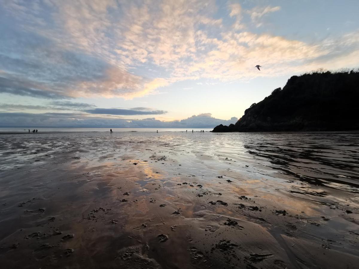 Caswell Beach Chalet 70 Located In Gower Peninsula Swansea Buitenkant foto